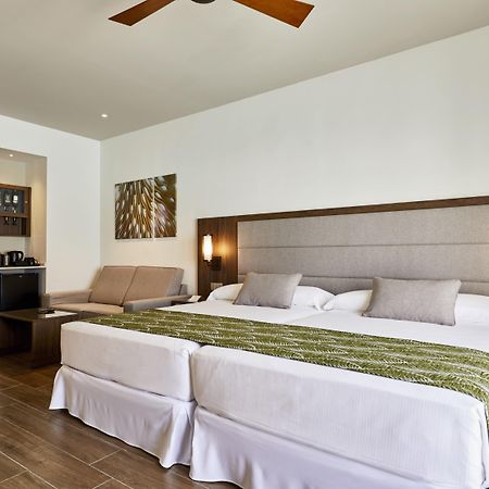 Riu Atoll Hotel Kudahuvadhoo Bagian luar foto