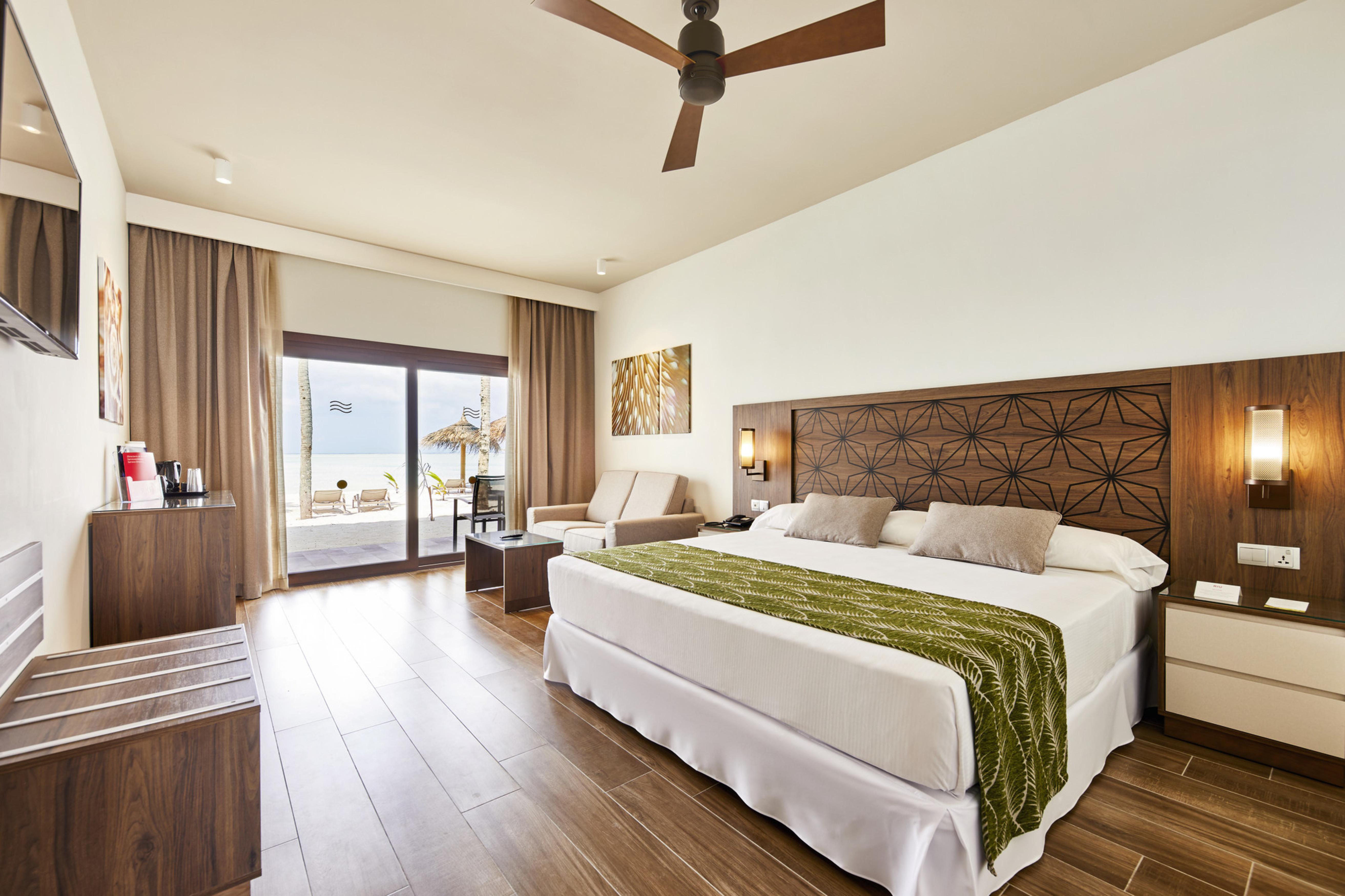Riu Atoll Hotel Kudahuvadhoo Bagian luar foto