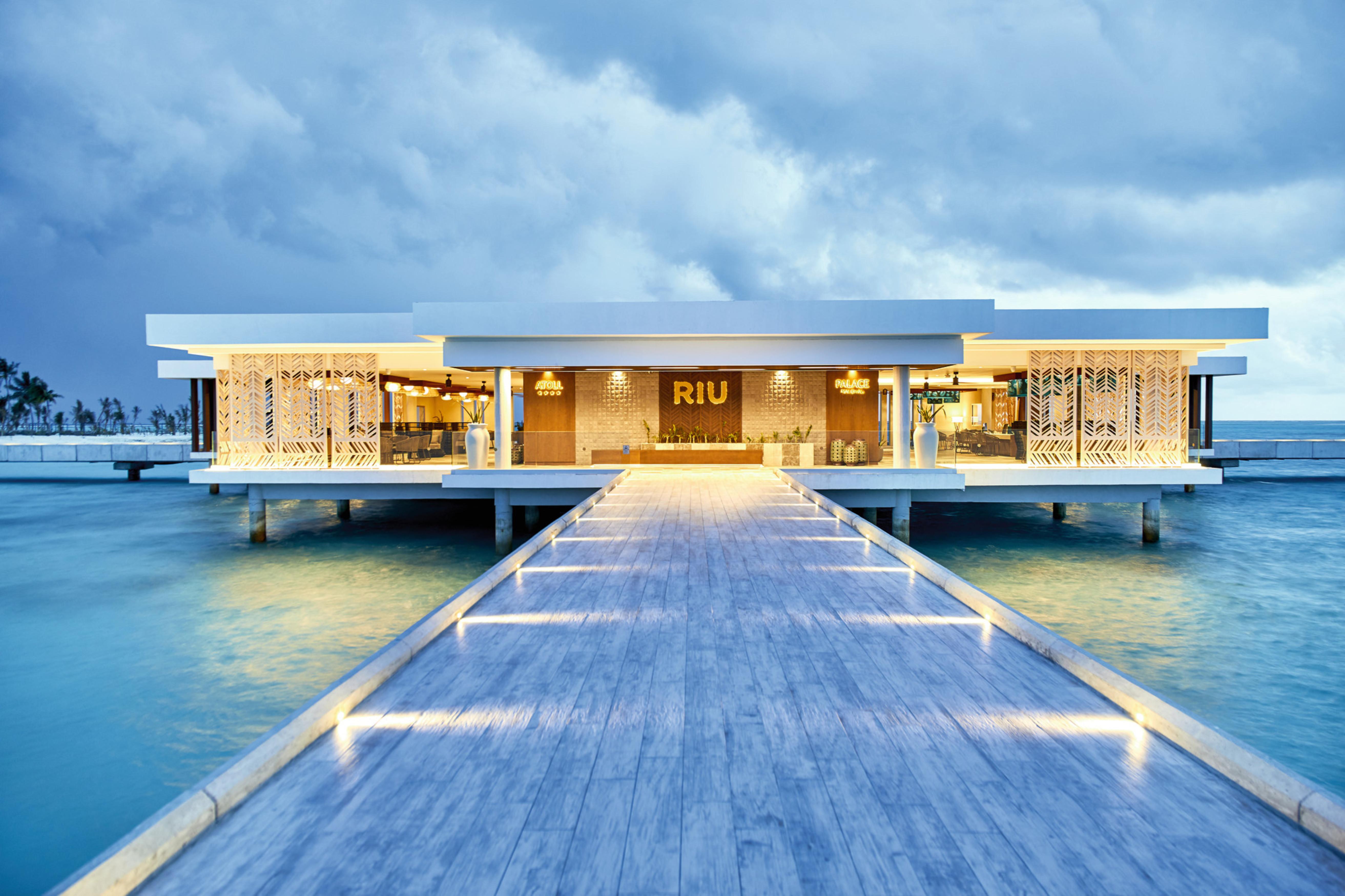 Riu Atoll Hotel Kudahuvadhoo Bagian luar foto